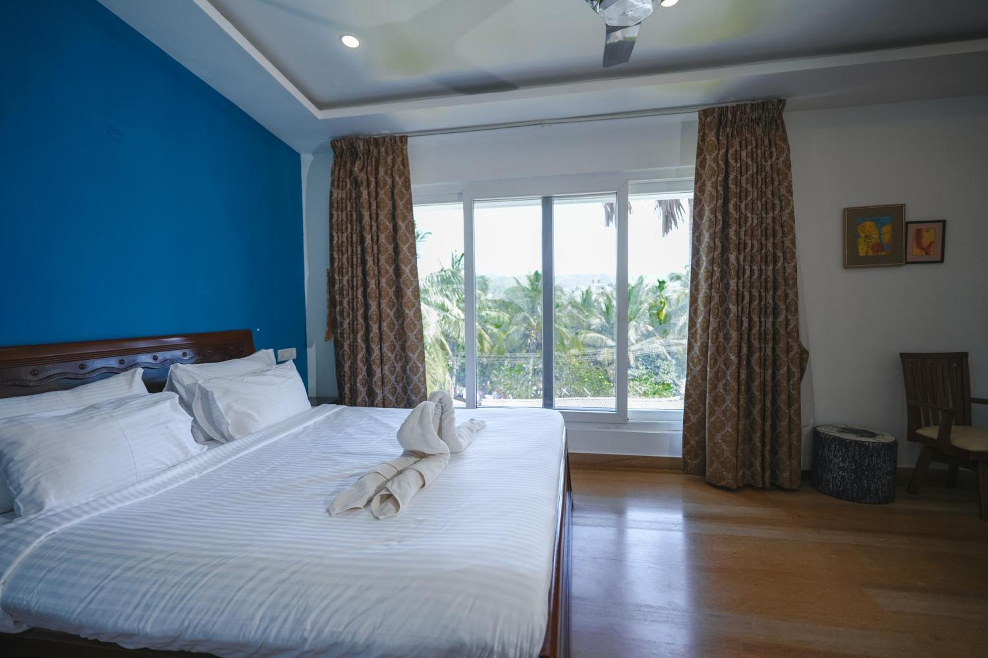 Villa M - Jia 3- 3Bhk In Candolim, Pool Facing, Near Beach, Breakfast Included Exterior foto