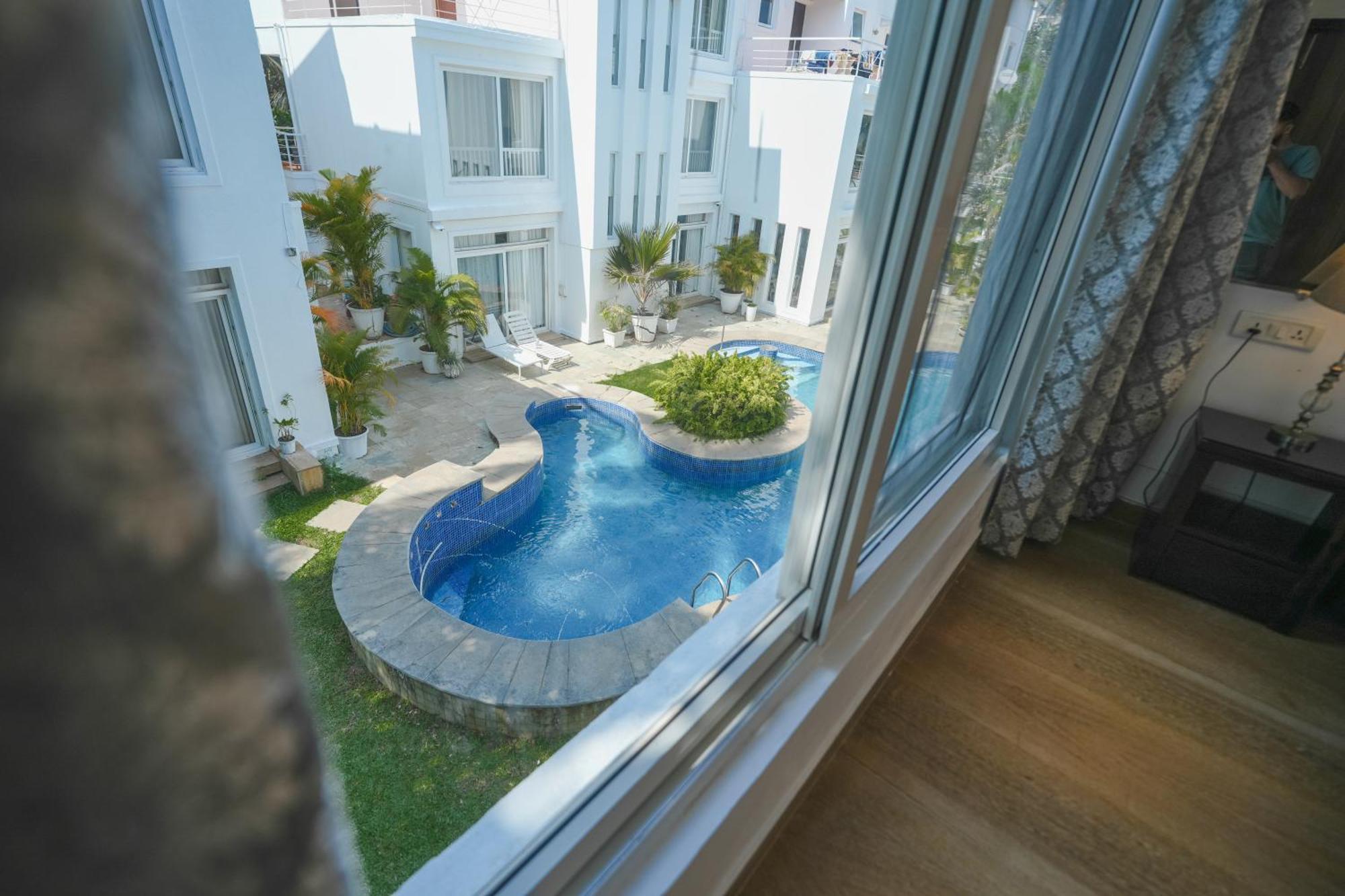 Villa M - Jia 3- 3Bhk In Candolim, Pool Facing, Near Beach, Breakfast Included Exterior foto