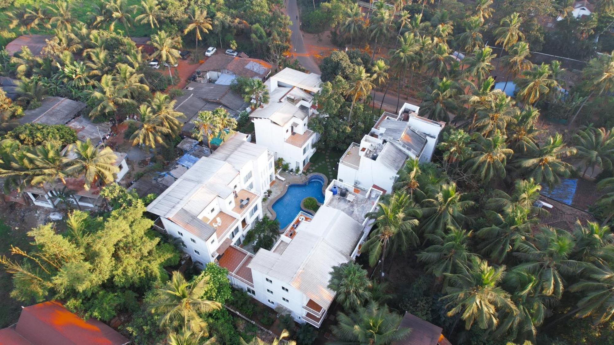 Villa M - Jia 3- 3Bhk In Candolim, Pool Facing, Near Beach, Breakfast Included Exterior foto